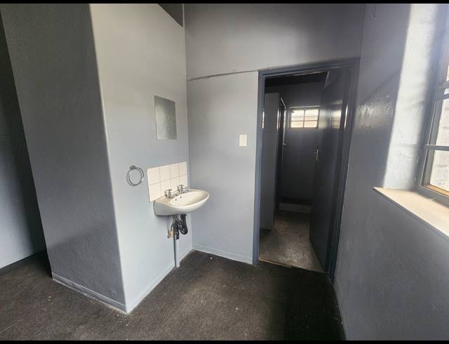 196M² WAREHOUSE TO LET IN WADEVILLE